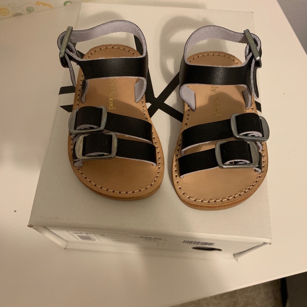Freshly picked sandals BRAND NEW